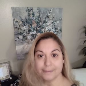 Meet your Posher, Nora